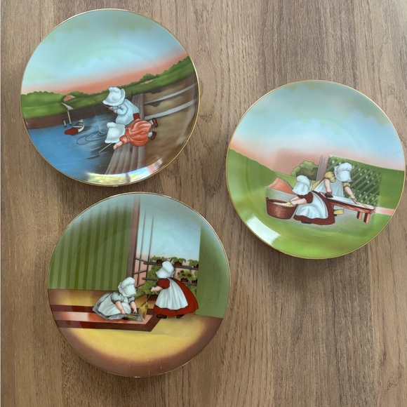 Vintage Decorative Plates with Pastoral Scenes